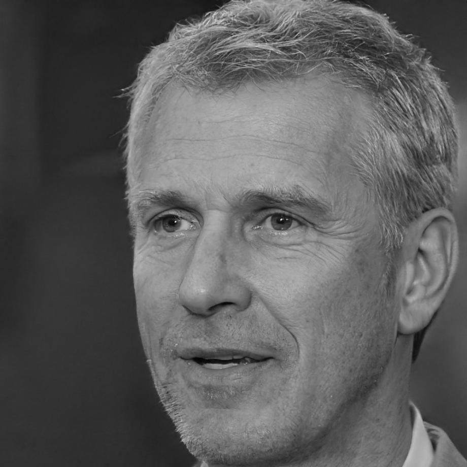 Marcus Chen, Senior Consultant